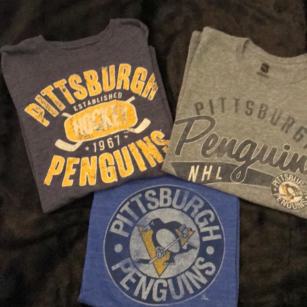 Bundle (3) men’s Penguins T-shirt’s